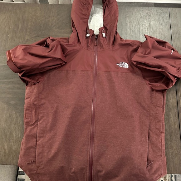 The North Face Burgundy Hooded Jacket - Picture 1 of 2